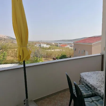 Apartments Dario Pag Town Exterior photo